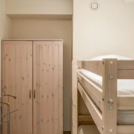 Apartment In With Wifi