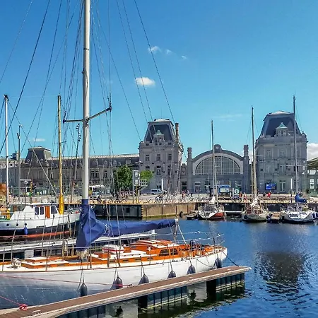 Apartment In With Wifi *