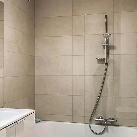 In With Wifi דירה